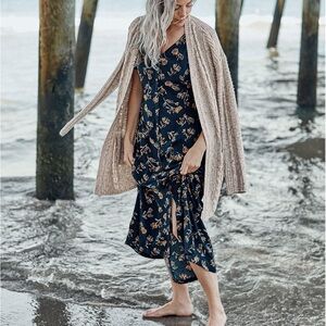 J.jill V-NECK BUTTON-FRONT MAXI DRESS  - Floral Print, sz MP